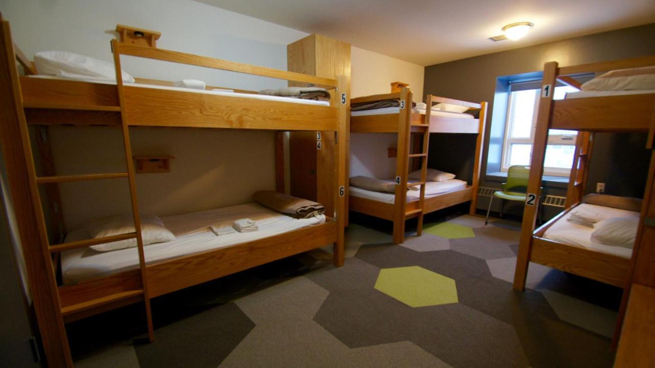 Hi Calgary City Centre - Hostel *